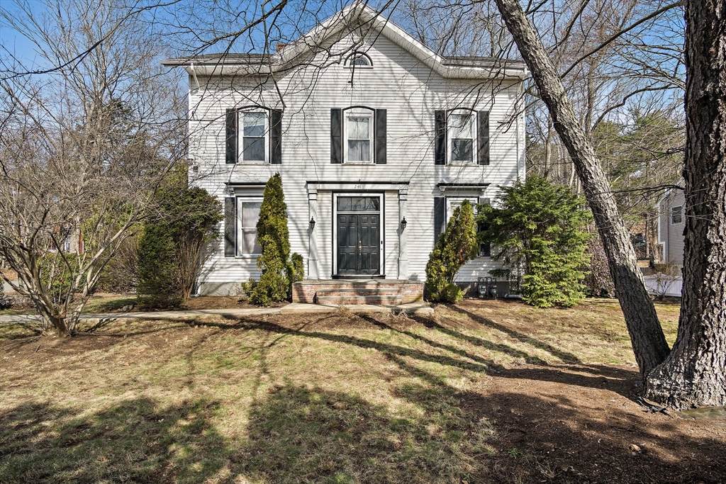 246 Essex - Photo 1