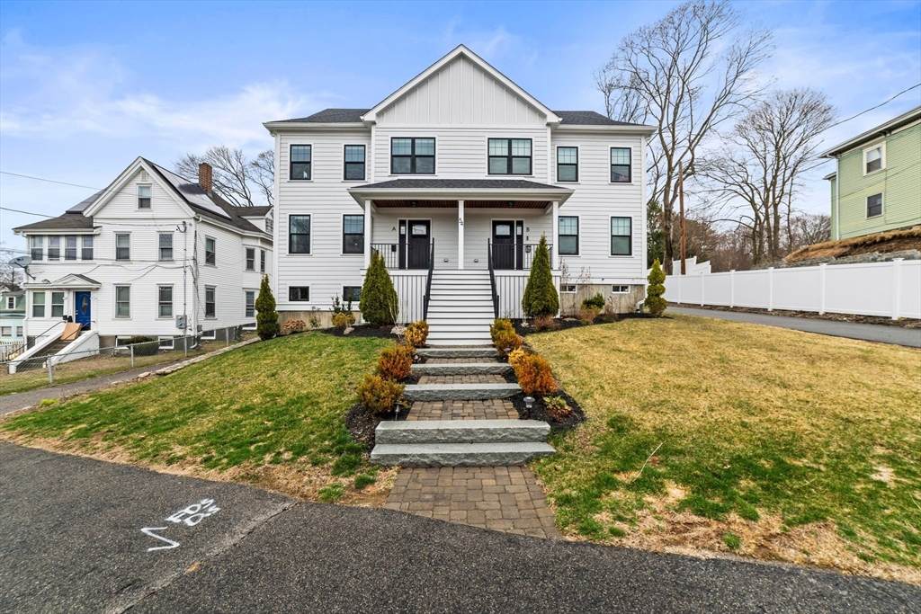 54 Williams Ave - Photo 1