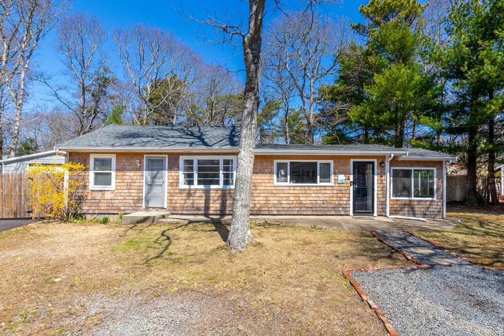 16 Edgewood Dr - Photo 1