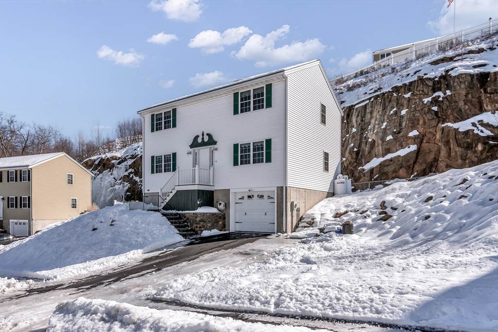 6 Gedney Drive - Photo 1