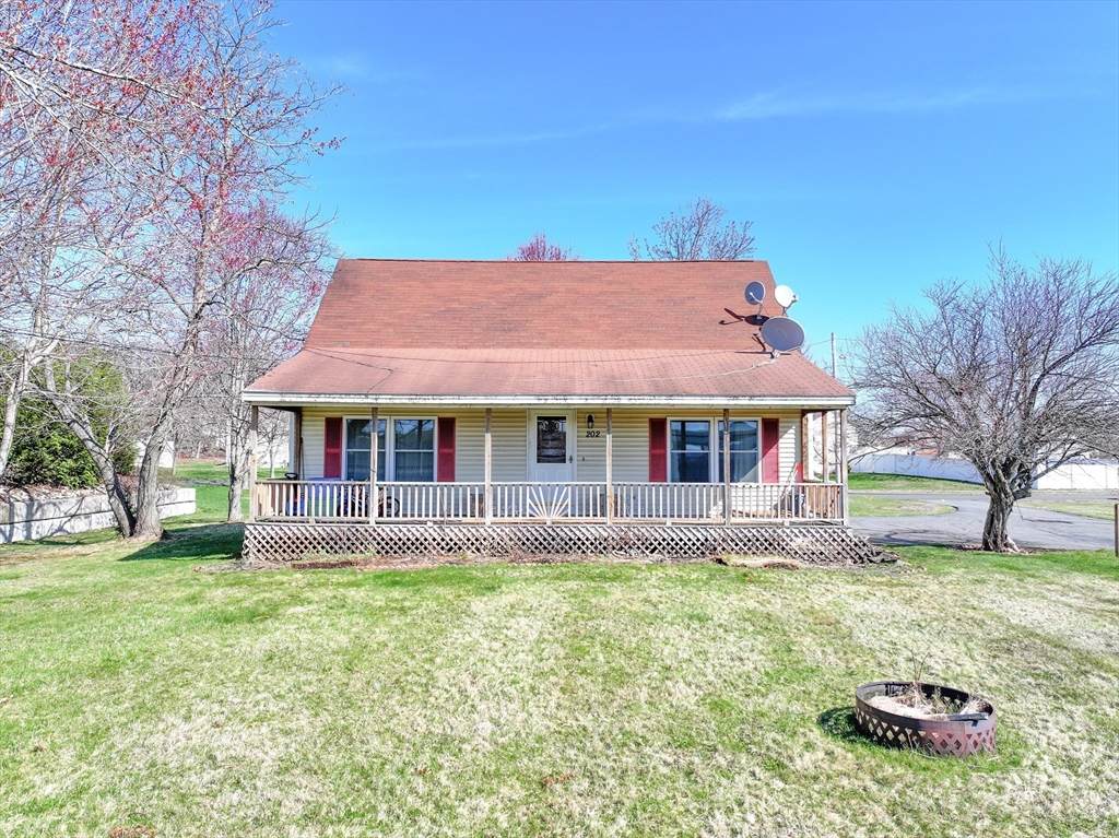 202 Hartford Avenue - Photo 1