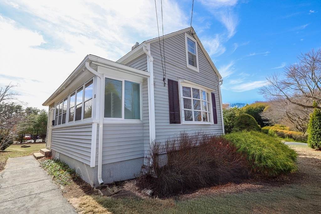 10 Severyn St - Photo 1