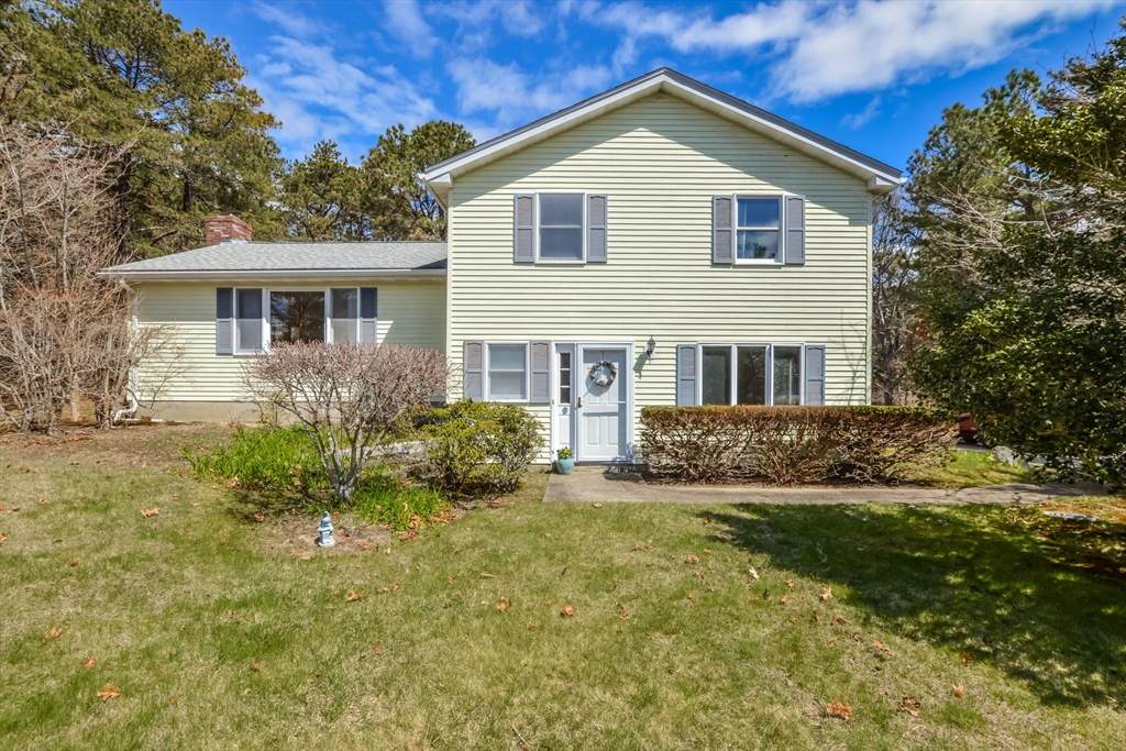 9 Tradewind Dr - Photo 1