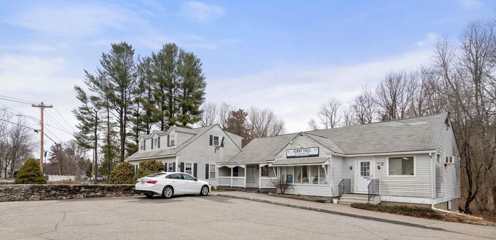 160 Shrewsbury St - Photo 1