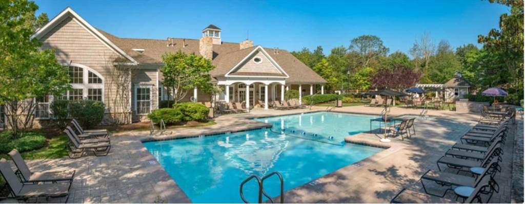 1 Homestead Blvd - Photo 1