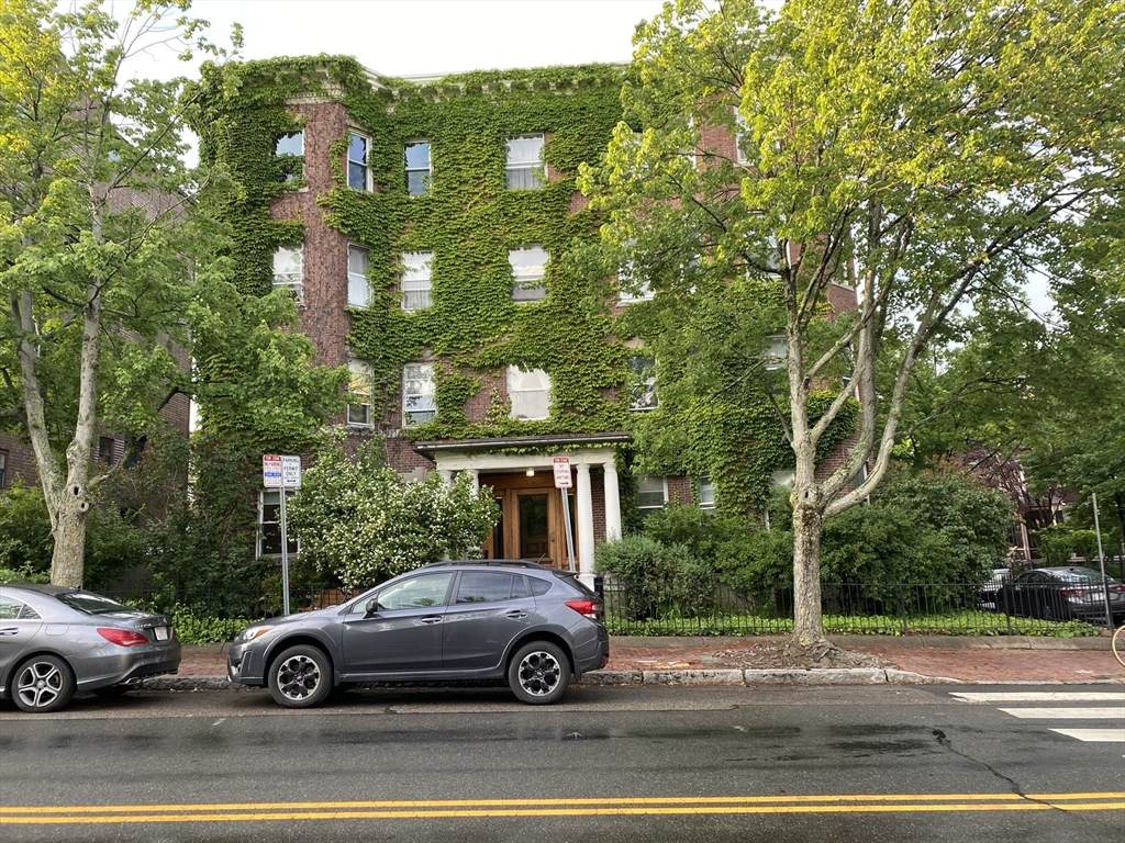 315 Harvard St - Photo 1
