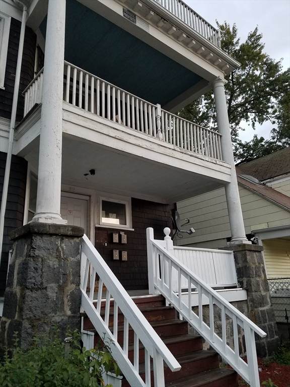 98 Topliff St - Photo 1