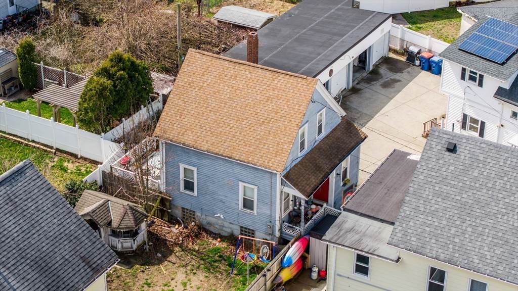 7 Cottage St - Photo 1