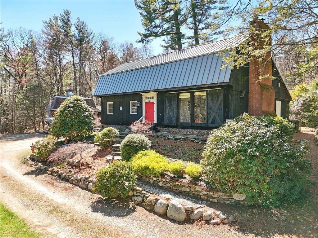 23 Wolcott - Photo 1
