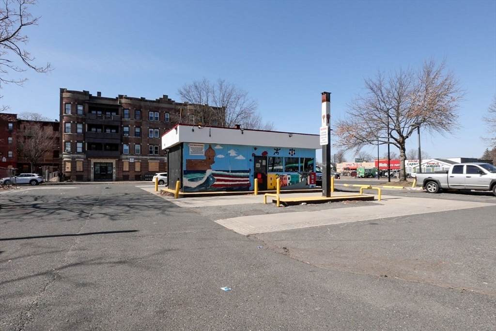 671 State St - Photo 1