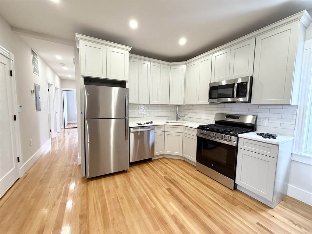 36 Raven St - Photo 1