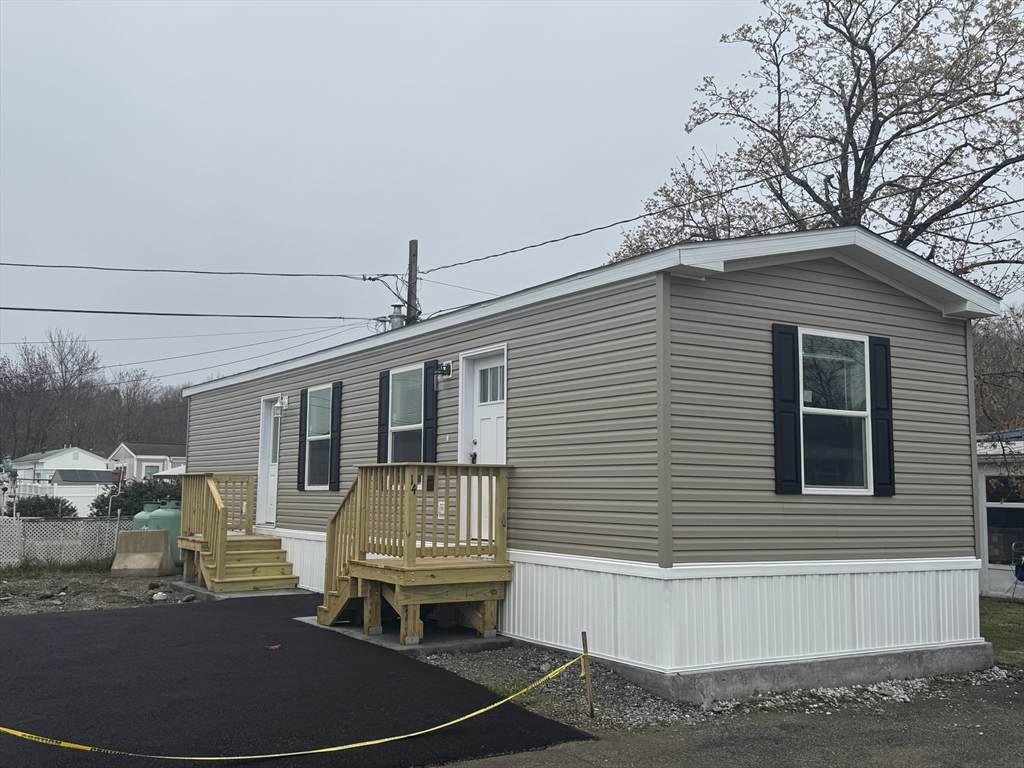 130 East Washington Street - Photo 1