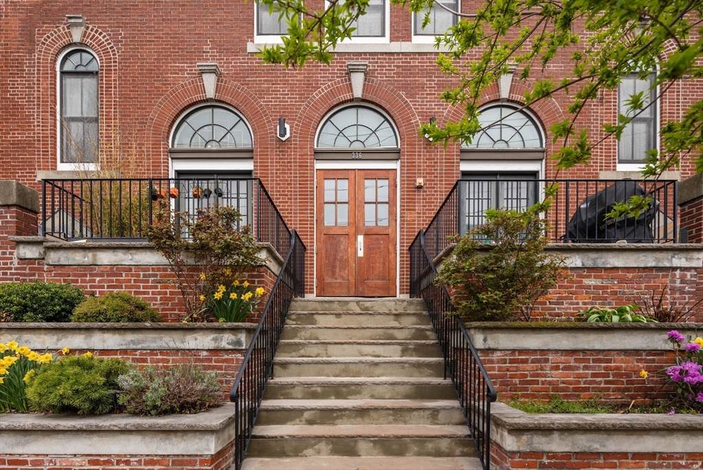 336 Saratoga Street - Photo 1