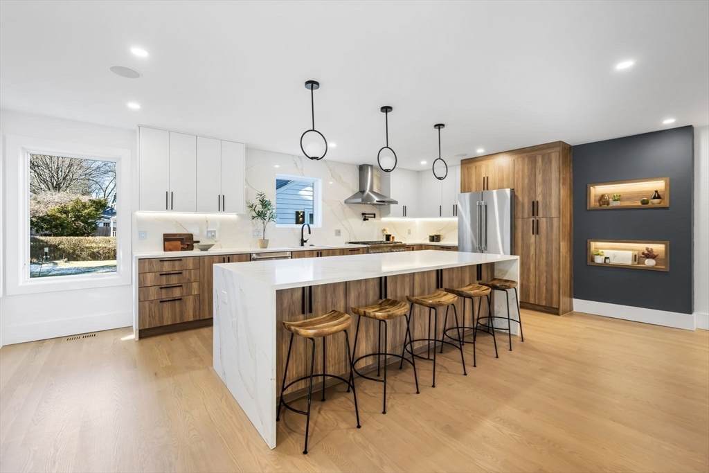 1766 Commonwealth Ave - Photo 1