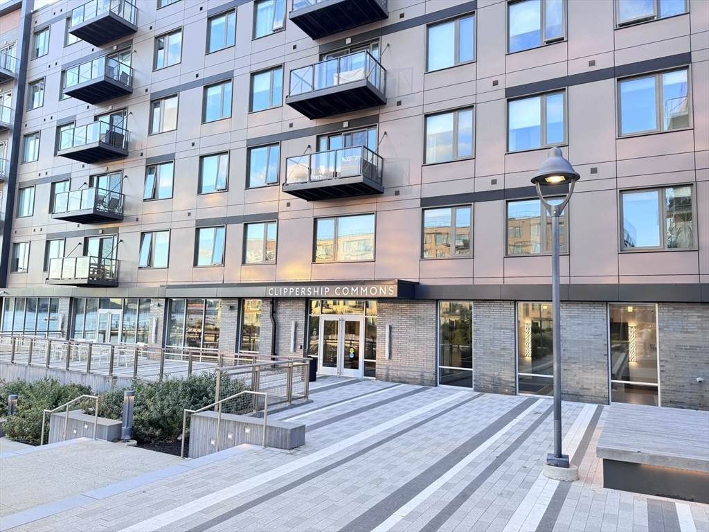 65 Lewis St - Photo 1