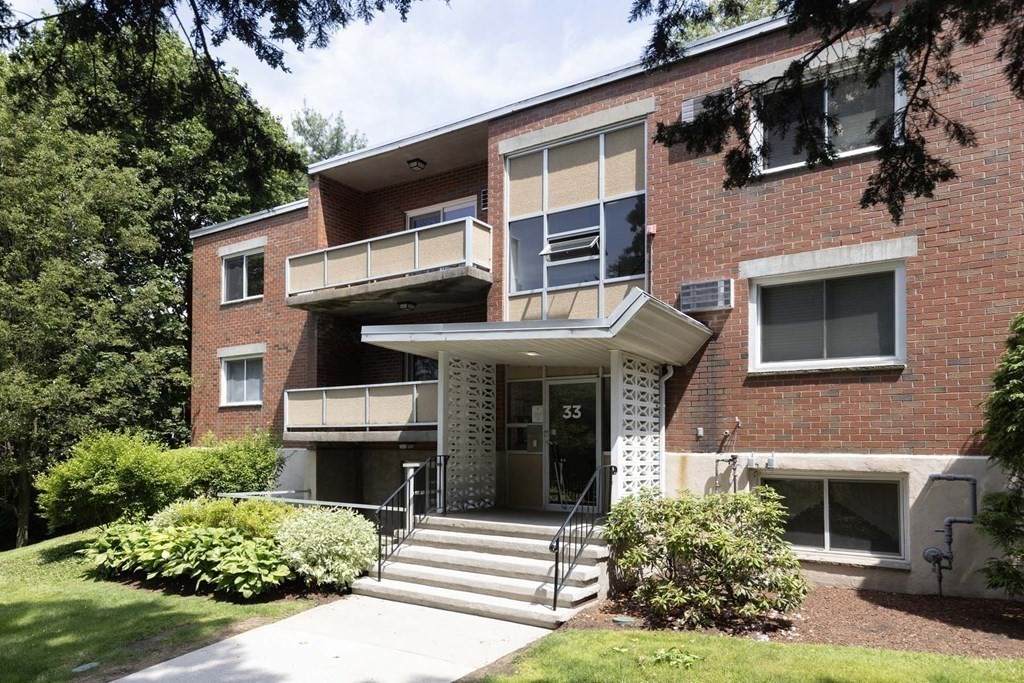 33 Jacqueline Road - Photo 1