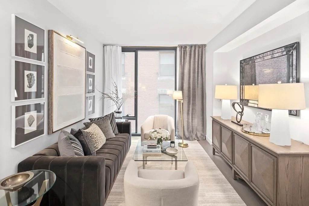 55 Lagrange - Photo 1