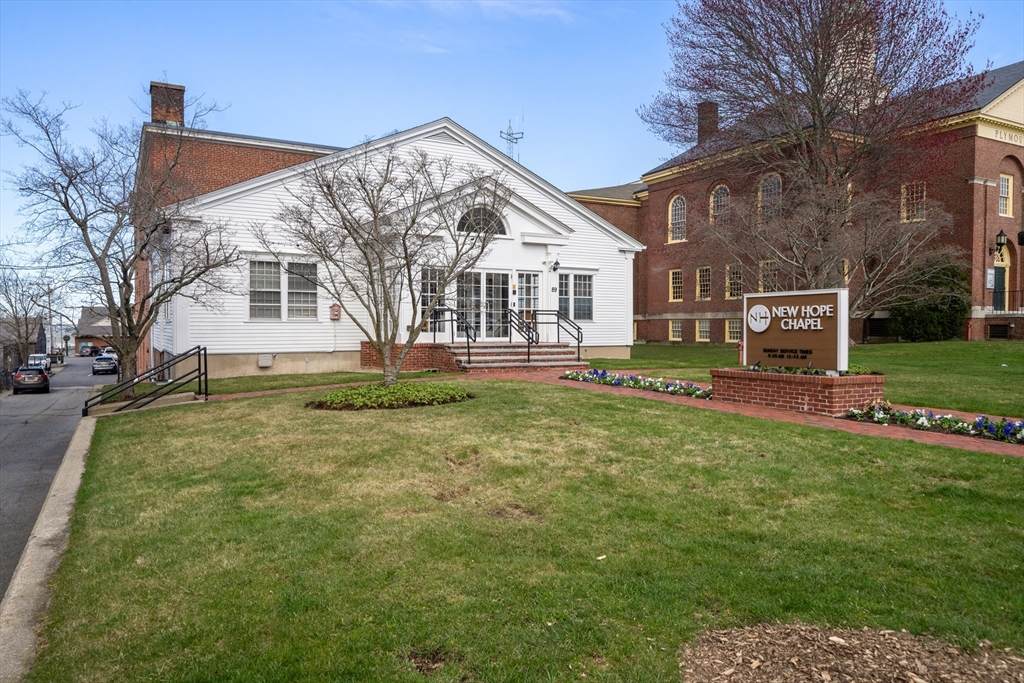 89 Court St - Photo 1
