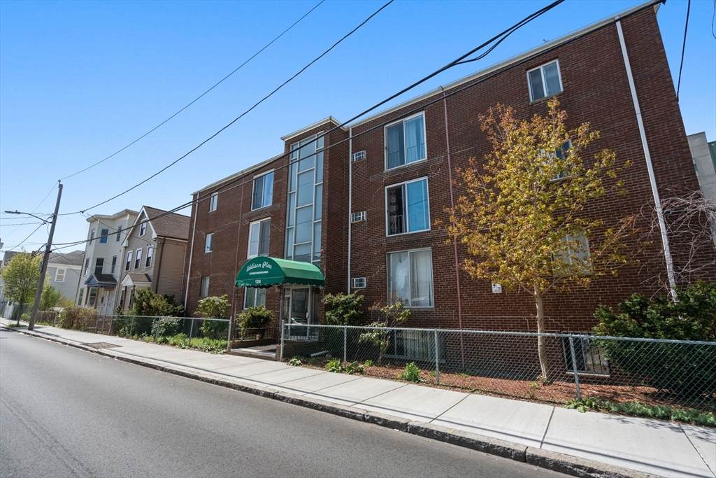 124 Addison Street - Photo 1