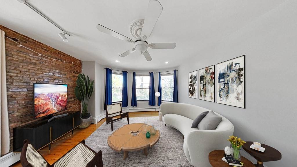 1540 Tremont - Photo 1