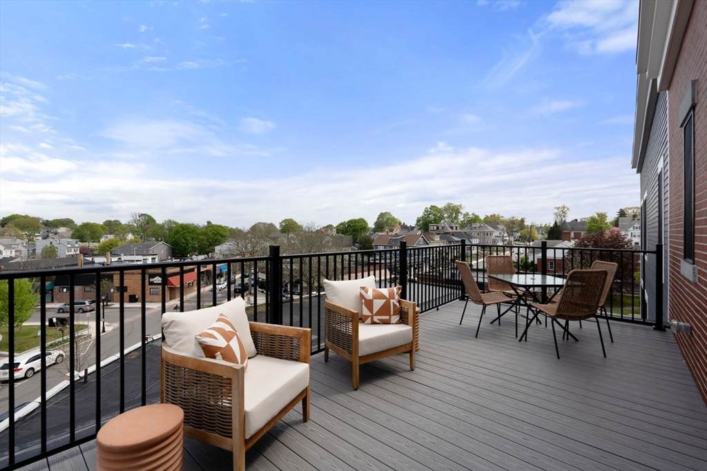 10 Somerset - Photo 1