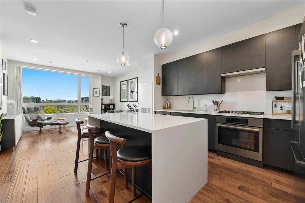 99 Sumner Street - Photo 1