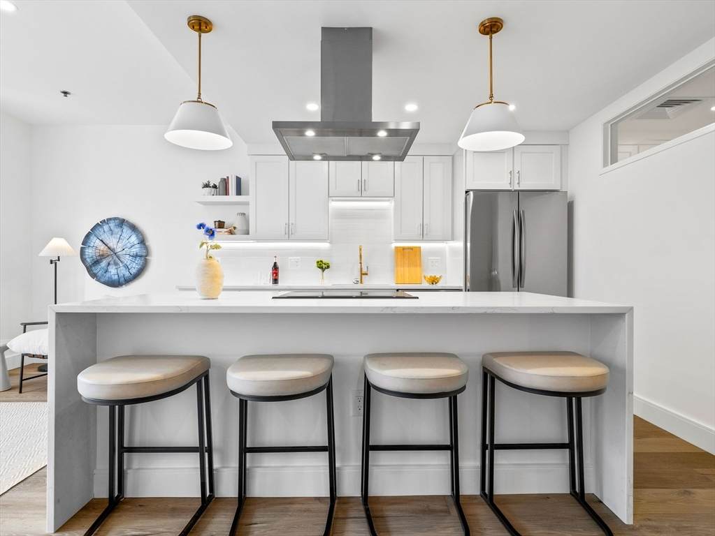 234 Causeway St - Photo 1