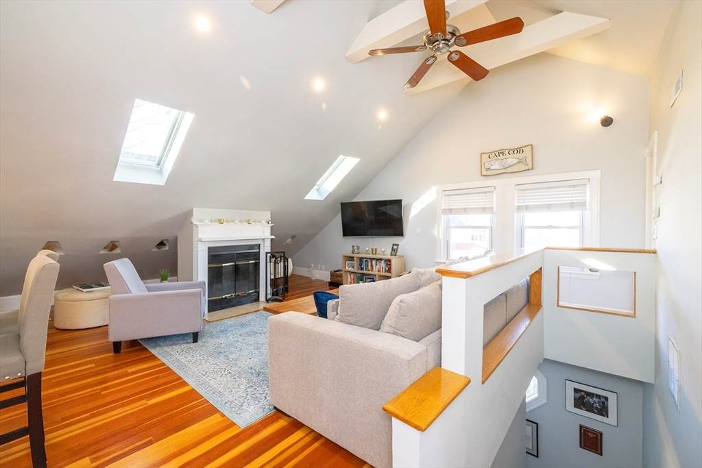 345 Ashmont St - Photo 1