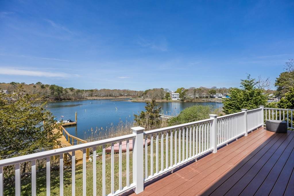 235 Edgewater Dr W - Photo 1