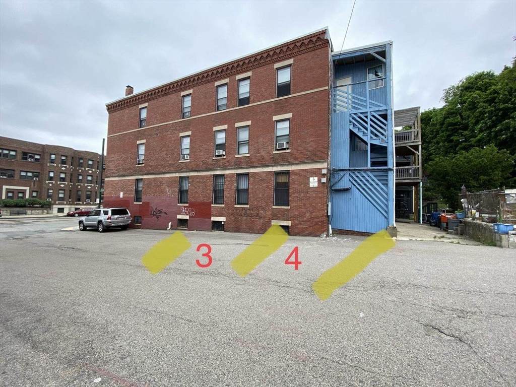 872 Huntington Ave - Photo 1