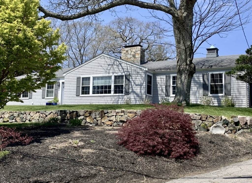 90 Linden Drive - Photo 1