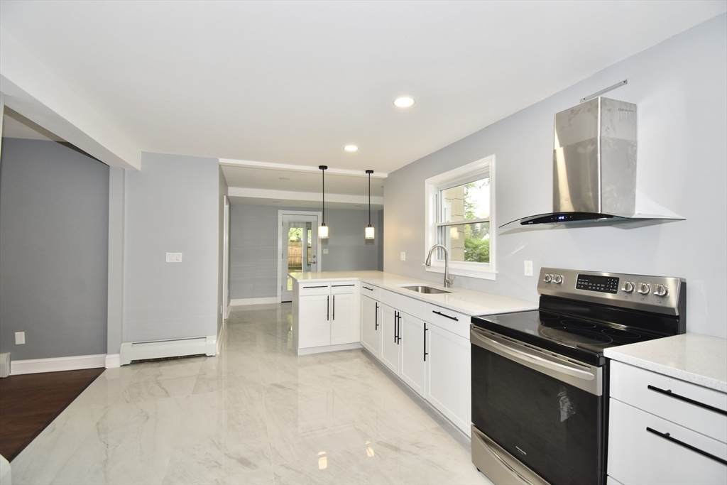 25 Pineywood Ave - Photo 1