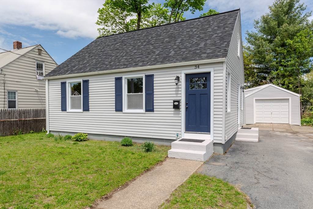 34 Wasaga Rd - Photo 1
