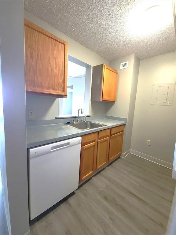 1 South Point Drive - Photo 1