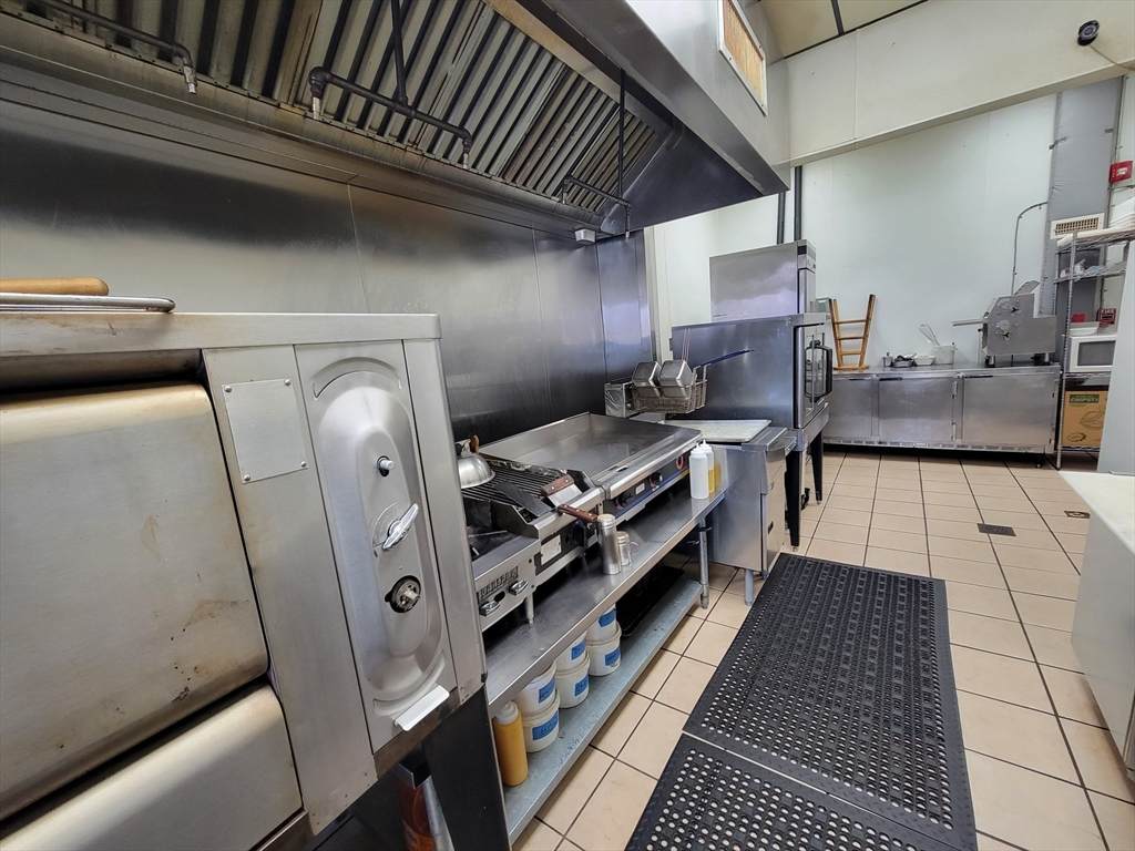 661 Washington St. - Photo 1