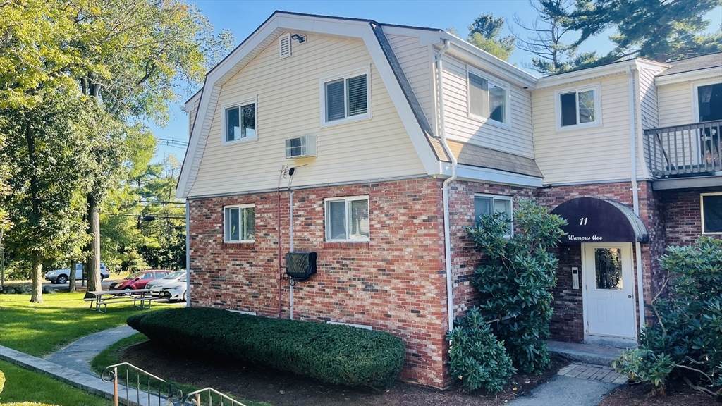 11 Wampus Ave - Photo 1