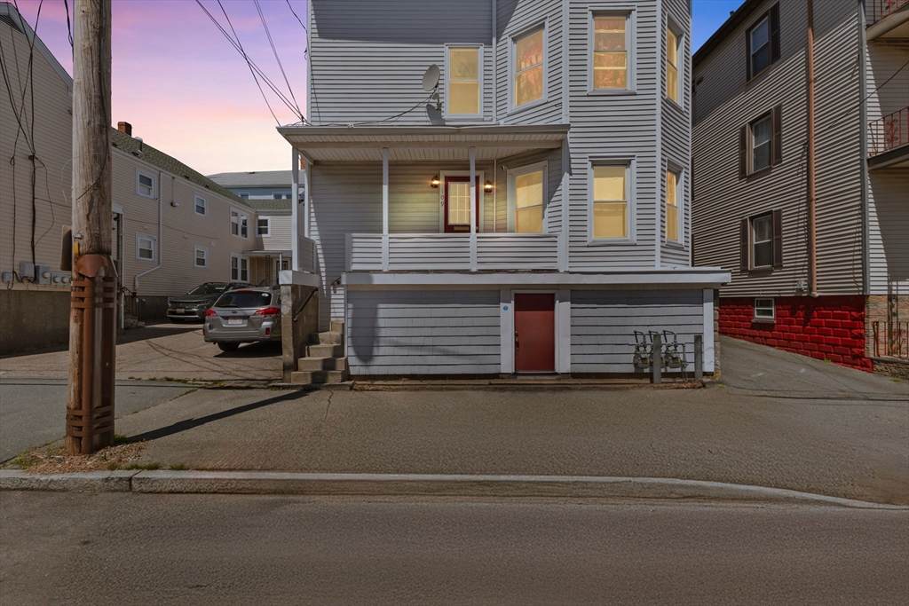 109 Davis St - Photo 1