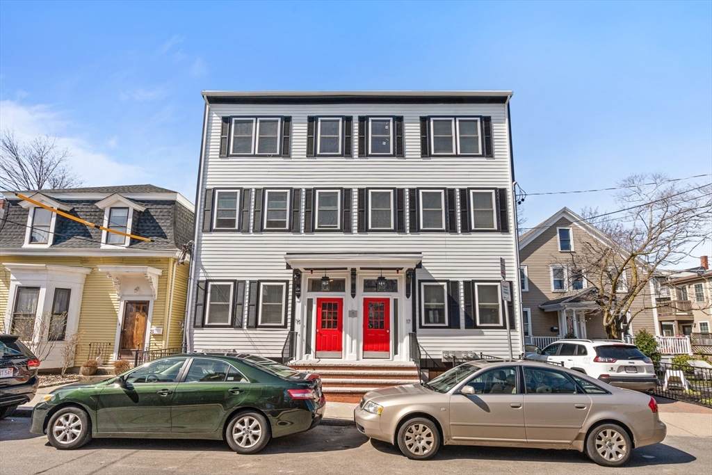 17-19 Spring Garden - Photo 1
