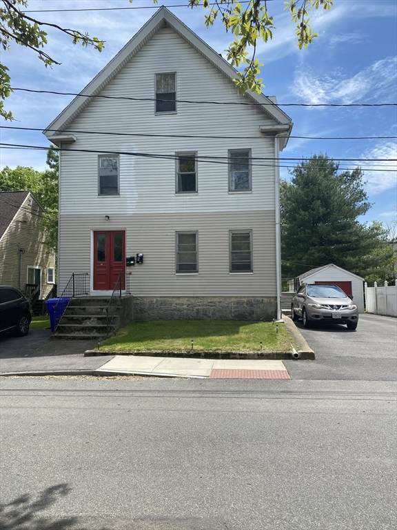 19 Stanley Ave - Photo 1