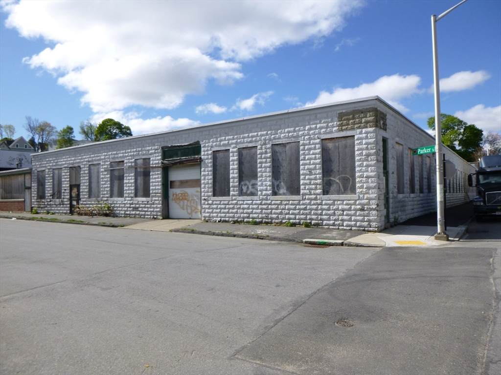 119 Dewey St - Photo 1