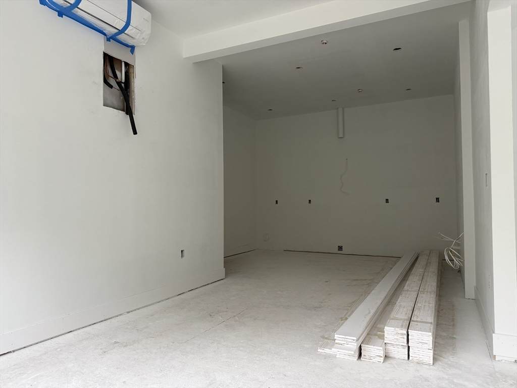 https://bt-photos.global.ssl.fastly.net/mlspin/orig_boomver_1_73376075_2.jpg