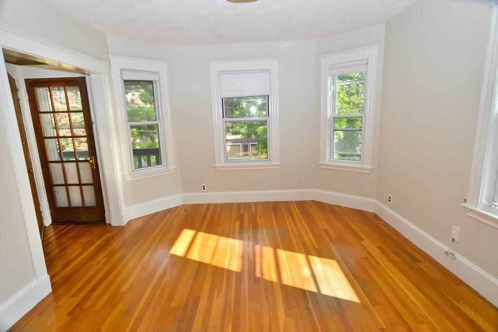 89 Rockview - Photo 1