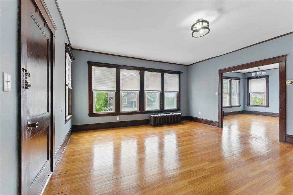 466 Locust St - Photo 1