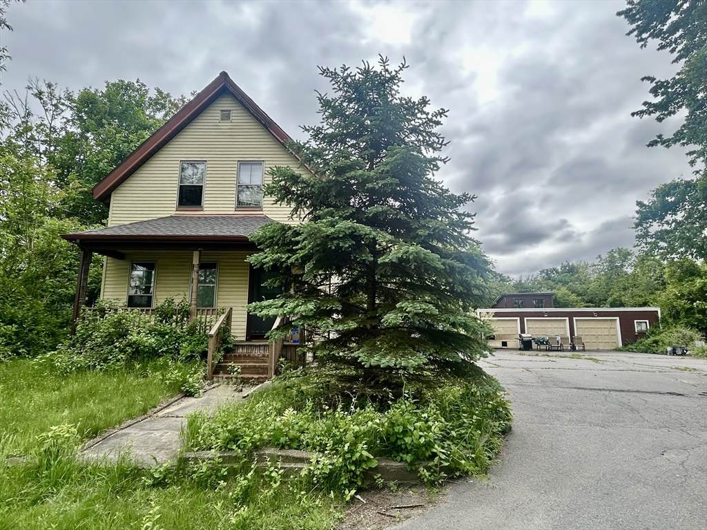 17 Mcsoley Ave - Photo 1