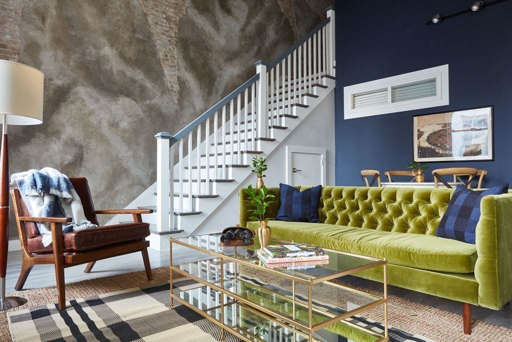630 Washington - Photo 1