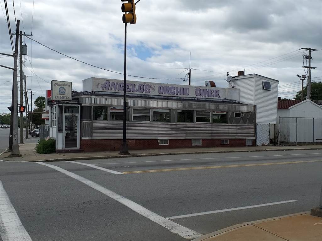 805 Rockdale Avenue - Photo 1