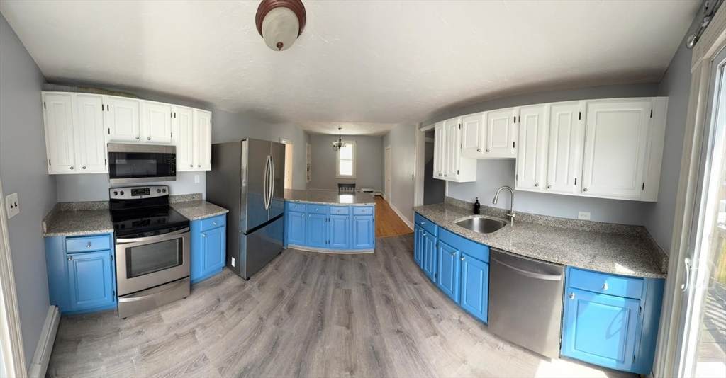890 Southern Artery - Photo 1