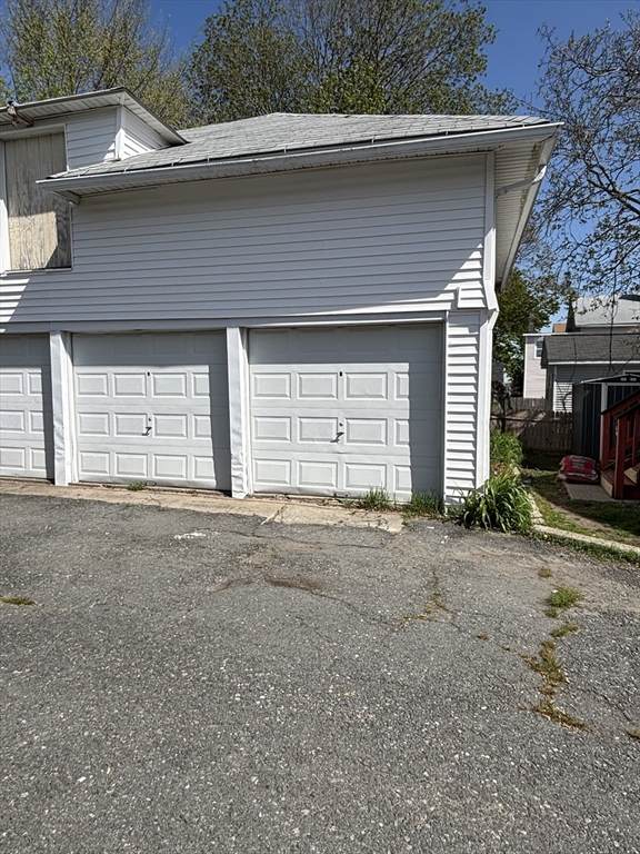 0 Warren Garages - Photo 1