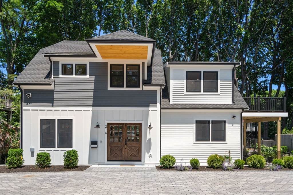 216 Aspinwall Ave, - Photo 1