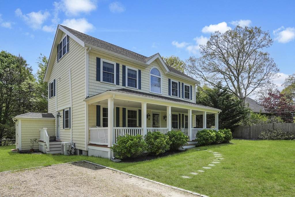 71 Sixth Street N - Photo 1